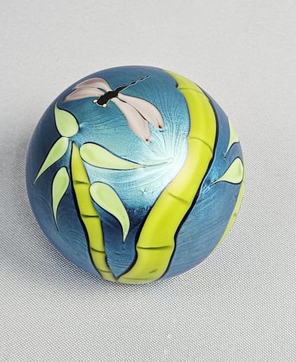 Orient & Flume Glass Paperweight Dragonfly 1980 Approximately 3 x 2.75 inches. Free from chips or (1 of 7)