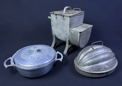 Antique & Vintage Metal Kitchen Implements Hodges tin tabletop butter churner. Measures 9.5 x 8.5 x
