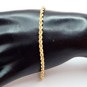 14K Yellow Gold 8" Twist Bracelet Weighs 2.6 grams.