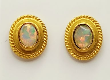 Annie Fensterstock 22K Yellow Gold & Opal Earrings Weighs 7.6 grams. Backs are marked 750, 18K.