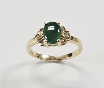 14K Yellow Gold Jade & Diamond Ring Ring is size 6.5 Ring weighs 3.7 Grams (1 of 10)
