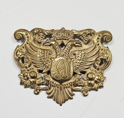 Vintage Miriam Haskell Coat of Arms Brooch Large Rare Vintage signed Miriam Haskell gold tone brooch (1 of 5)