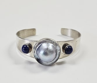 Jay King Sterling Blister Pearl & Lapis Bracelet Bracelet weighs 28.0 Grams