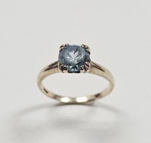 Vintage 10k Gold Sapphire Ring Ring Weighs 2.4 Grams Size 6 Surface scratches on gemstone