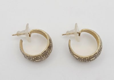 Vintage 10K Gold Etched Earrings Earrings Weigh 5.3 Grams Metal Not Marked