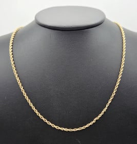 Vintage 12K Gold Filled Chain Necklace Necklace Measures 19" Necklace Weighs 6.2 Grams