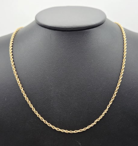 Vintage 12K Gold Filled Chain Necklace Necklace Measures 19" Necklace Weighs 6.2 Grams: Necklace Measures 19" Necklace Weighs 6.2 GramsFor the best shipping rates, please select "Self-Arranged." Once you've done this, you will automatically be added to Kellie's dedicated shipping departm