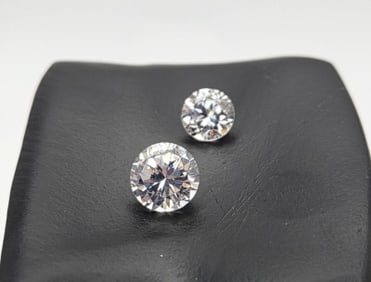 3 CTTW Lot of Cubic Zirconia Loose Gemstones 2ct Stone Weighs 0.67 Grams