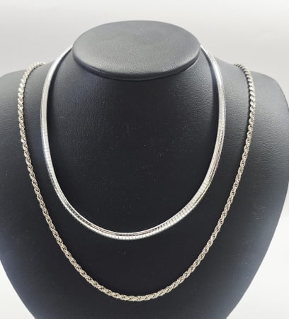 Collection of Sterling Silver Chains Chains Weigh 41.2 Grams Collectively: Chains Weigh 41.2 Grams CollectivelyFor the best shipping rates, please select "Self-Arranged." Once you've done this, you will automatically be added to Kellie's dedicated shipping department. No fur