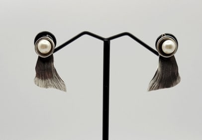 Vintage Sterling Silver and Pearl Earrings Earrings Weigh 4.9 Grams