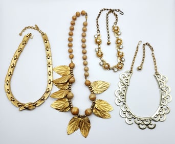 Monet Gold Tone Brushed Panel Gold Tone Faux Agate & Gold Tone Bead Spacers & Leaf Gold Tone Faux