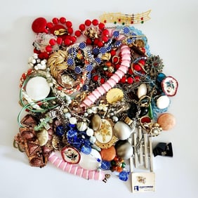 Mystery Grab Bag What Will You Find??? Lot weighs 2 pounds.