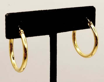 Vintage 14K Yellow Gold Hoop Earrings Weighs 1.4 grams.