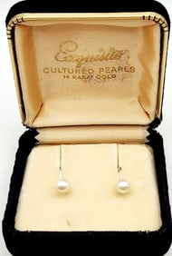 14K White Gold Cultured Pearl Screw Back Earrings Weighs 1.5 grams.
