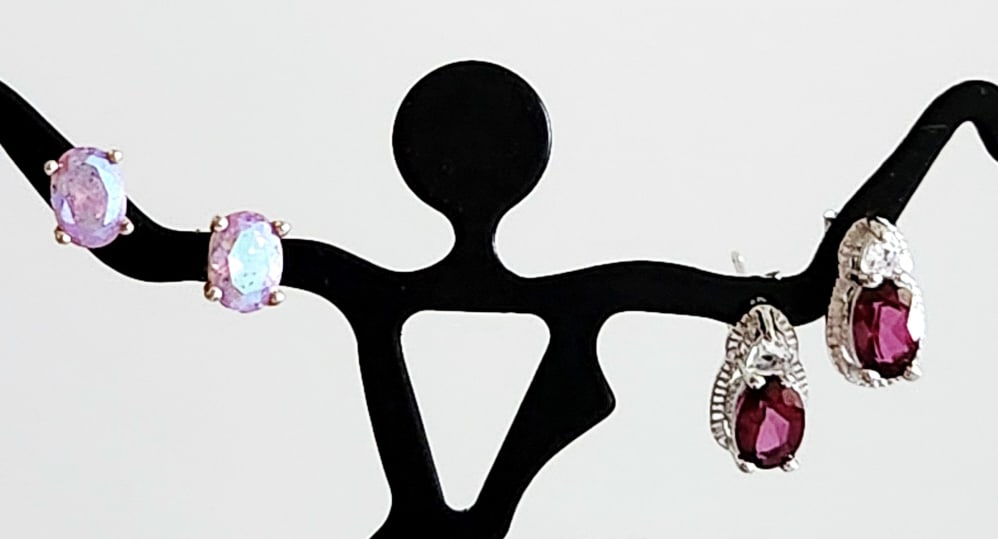 Avon Sterling Silver Sunset CZ & Ruby Color Classic Gem Earrings Lot weighs 4.2 grams.: Classic Gem Earrings Lot weighs 4.2 grams.For the best shipping rates, please select "Self-Arranged." Once you've done this, you will automatically be added to Kellie's dedicated shipping department.