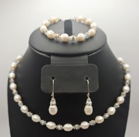 Sterling Silver Pink Pearl Set Necklace Measures 20"