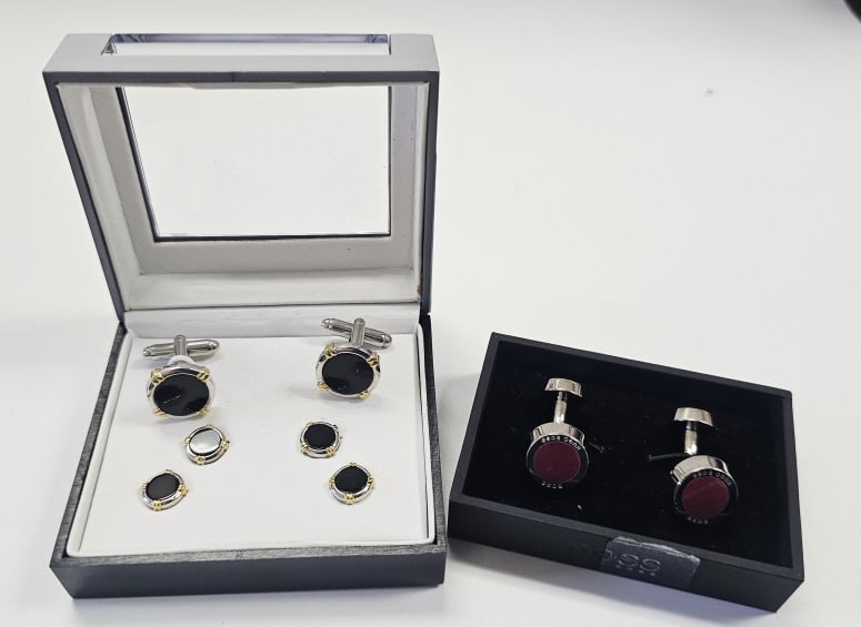 Geoffrey Beene & Hugo Boss Cufflink Sets Geoffrey Beene & Hugo Boss Cufflink Sets: Geoffrey Beene & Hugo Boss Cufflink SetsFor the best shipping rates, please select "Self-Arranged." Once you've done this, you will automatically be added to Kellie's dedicated shipping department. No