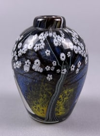 Vintage Orient & Flume Vase 1982 4.25 x 3 inches. Excellent condition free from damage.
