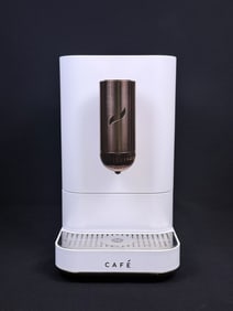 Café Affetto Automatic Espresso Machine Model C7CEBAS4RW3