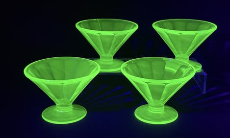 UV Uranium Glass Sherbet Cups x4 2.75 x 4 inches each.   Free from chips or cracks.