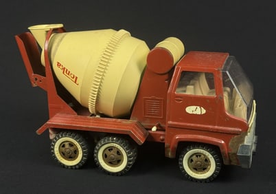 Vintage Metal Tonka Cement Truck Toy Mechanical functions working. No cracks in windows.