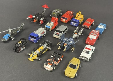 Vintage Bandai Gobots Lot 80s 18 bots. Please see photos for item details and condition information.