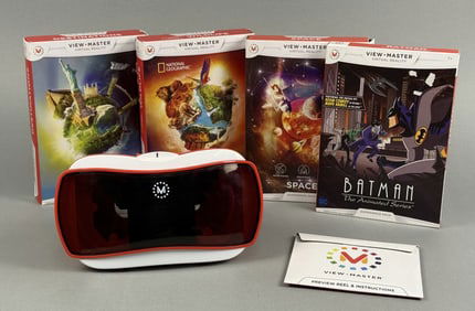 View-Master Virtual Reality Viewer and Reels Batman, Space, Wildlife and Destinations.