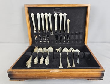 Reed & Barton Sterling Flatware Set & Box TGW 1825. Allowances were made for stainless blades of