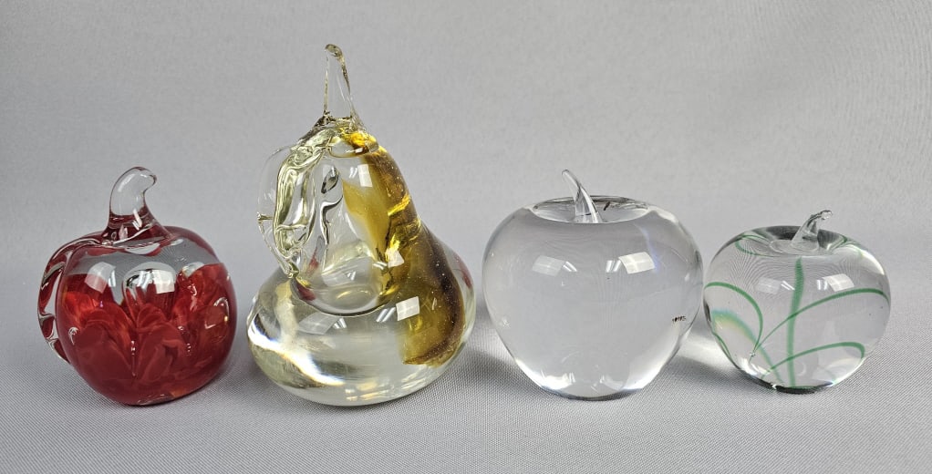 Mixed Fruit Apple & Pear Art Glass Paperweights Overall good condition, few surface scratches.: Overall good condition, few surface scratches.