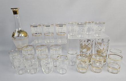 Vintage Bartlett Collins Grapevine Decanter & Glasses  Overall good condition, some gold worn off.