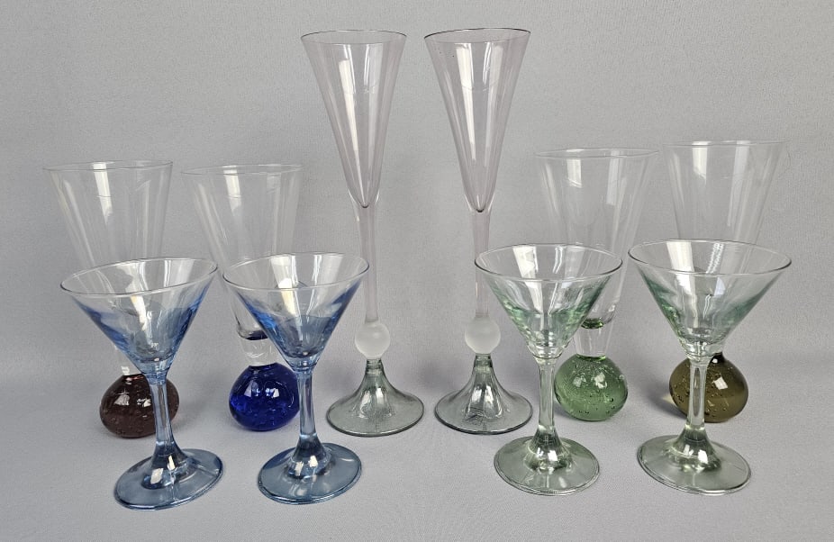 Ten Assorted Hand-Blown Glass Drinking Glasses Free from damage. (1 of 12)