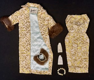 Vintage Barbie Evening Splendor Outfit 961 Includes dress, coat, gloves, necklace and fur collar.