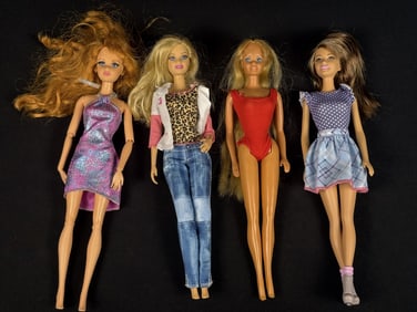 Barbie Dolls Sunsational Malibu Pet Vet And two others. Please see photos for doll information and
