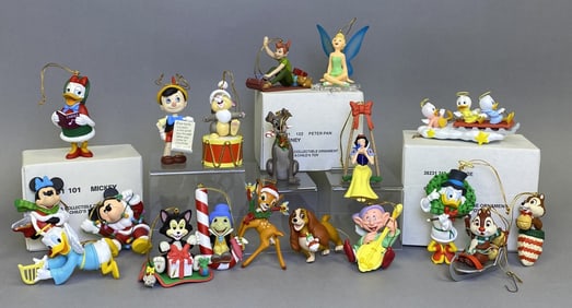 17 Collectible Disney Christmas Ornaments Including Figaro, Tinkerbell and Thumper. Also includes