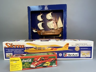 Heritage Mint Mayflower Ship, Coca-Cola & More collectible and Sierra model plane. Mayflower tall