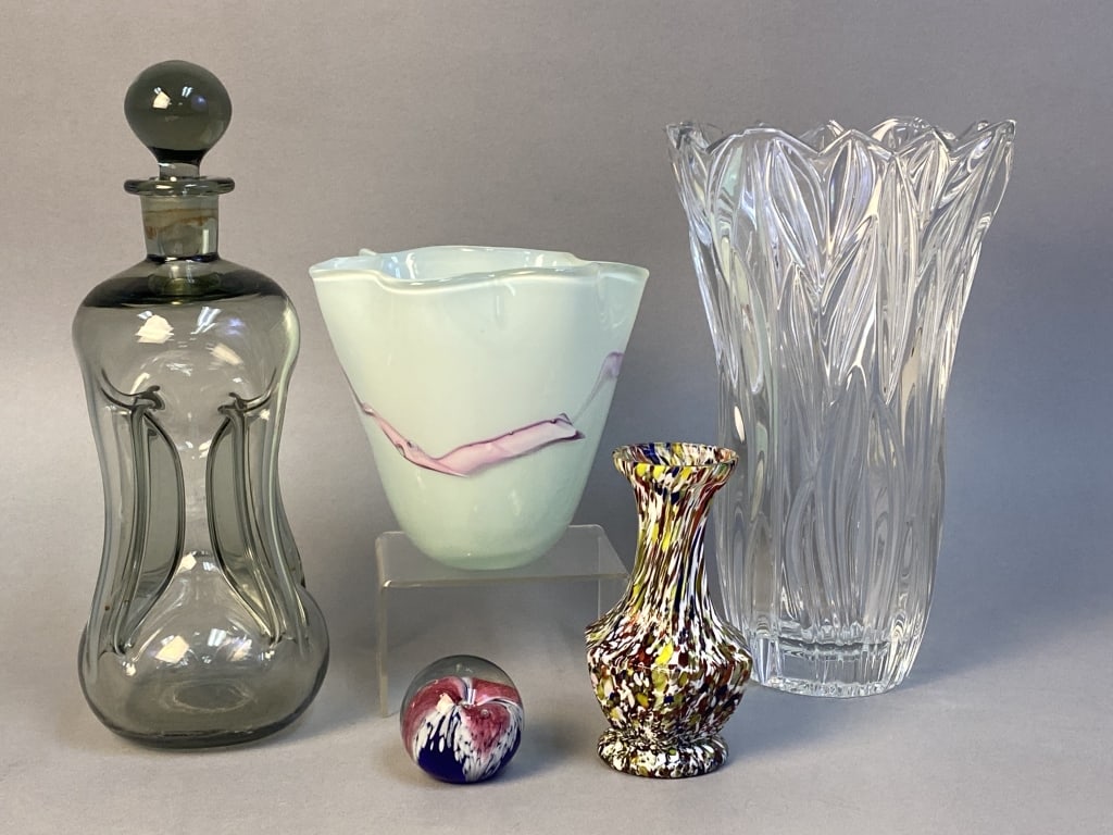 Group of Art Glass & Crystal  Including Block Includes: UV glow splatter vase, 5 inches tall; small (1 of 10)