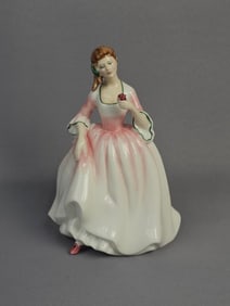Royal Doulton 'Tender Moment' HN 3303 Bone China Figurine