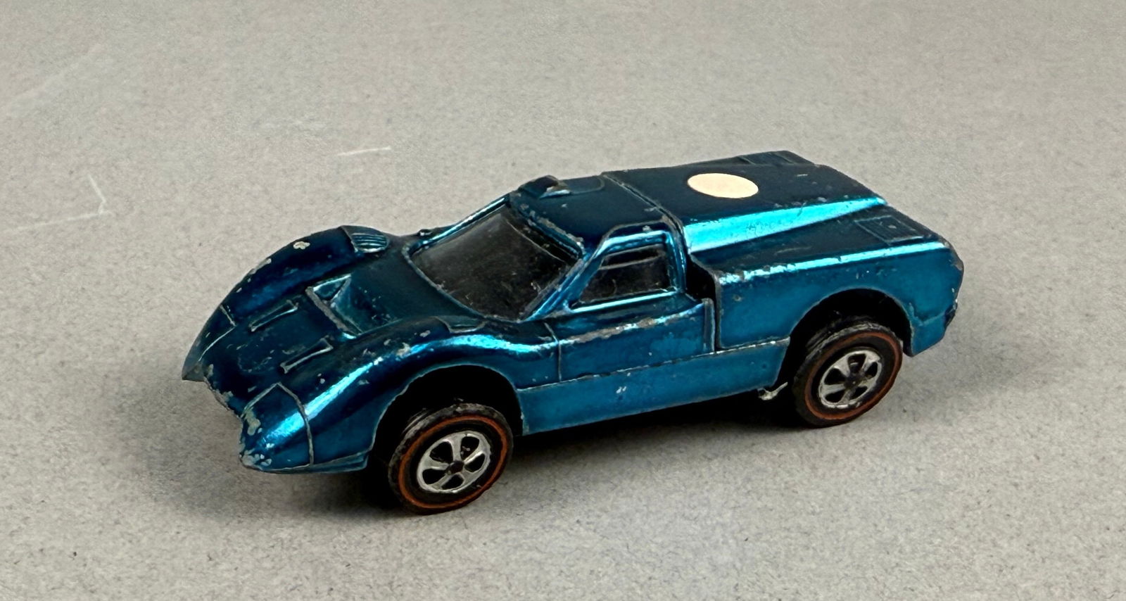 Hot Wheels Redline Ford J-Car 1967 Ice Blue (1 of 5)