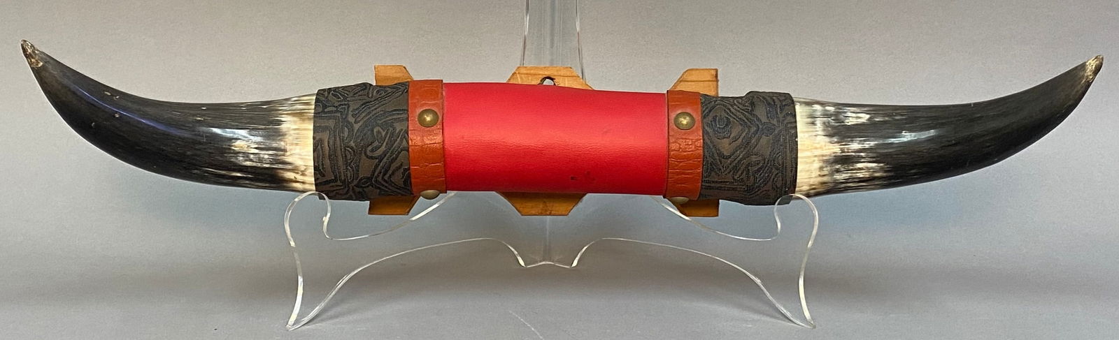 A Pair of Mounted Domestic Bull Horns, Western Wall Decor (1 of 6)