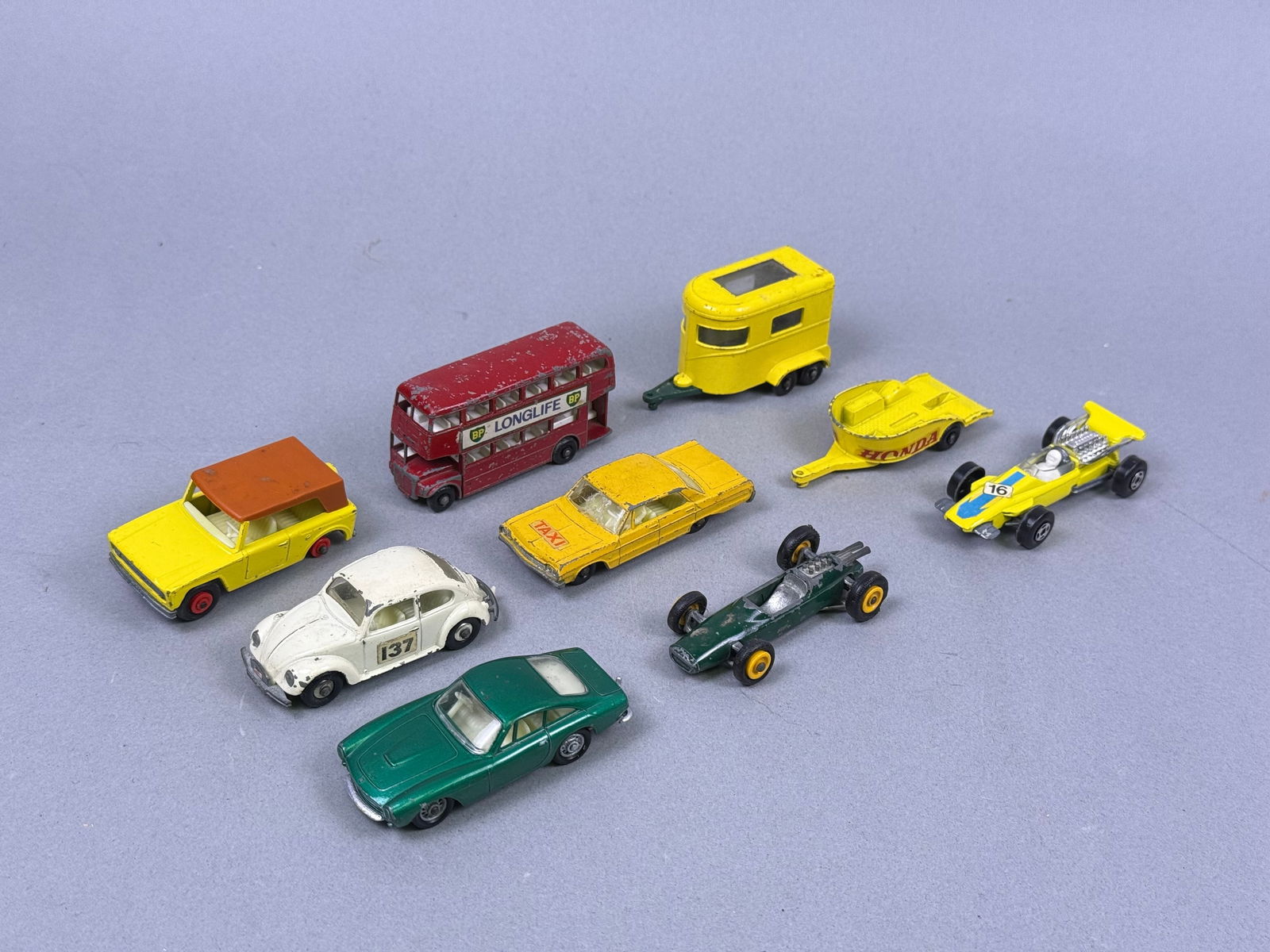 A Collection of Nine Vintage Matchbox Lesney Die-Cast Toy Vehicles (1 of 8)