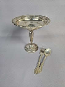 A Columbia Sterling Weighted Compote and Two Pieces of Towle 'Fontana' Sterling Flatware