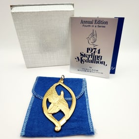 Wallace 1974 Sterling Silver Peace Dove Christmas Medallion 29.8 Grams