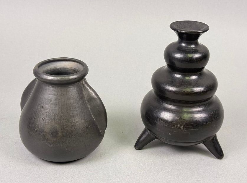A Pair of Oaxacan Barro Negro Pottery Vessels, Incised 'LAMA OAXACA MEXICO' (1 of 4)