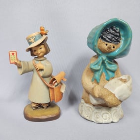 A Pair of Italian Figurines: An Anri Ferrandiz 'Love Letter Girl' and a Vietri Woman with Infant