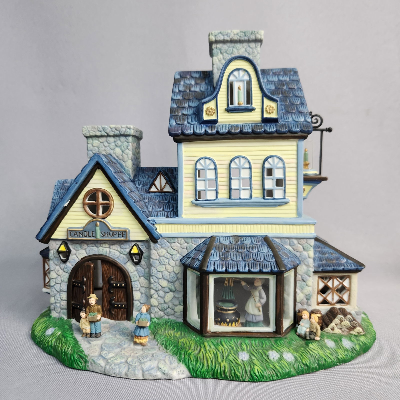 Partylite Olde World Village Candle Shoppe Tealight House P7315 (1 of 10)