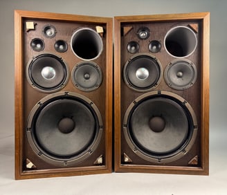 A Pair of Sansui SP-2000 Floor Standing Loudspeakers