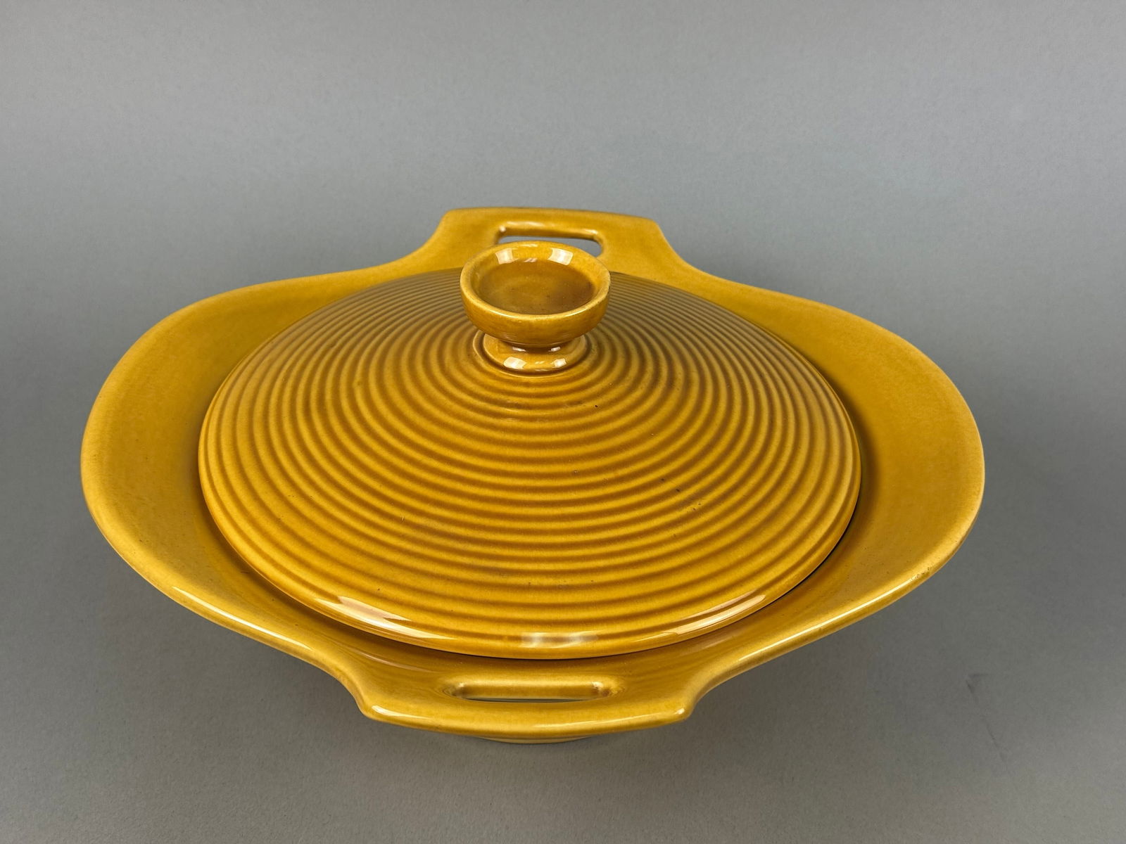 A Florence Ceramics Mid-Century Modern Semi-Porcelain Covered Casserole (1 of 7)