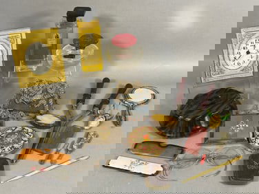 A Collection of Vintage Vanity and Personal Accessories, including a 1920s Bertae Narcissus Perfume