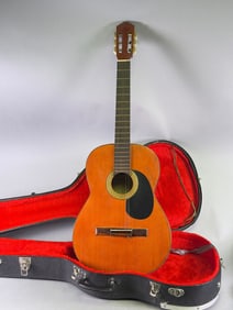 Guitarras Edith Classical Acoustic Guitar with Hardshell Case