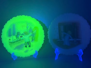 A Pair of Fenton Custard Satin Uranium Glass Commemorative Plates, 1984 and 1985